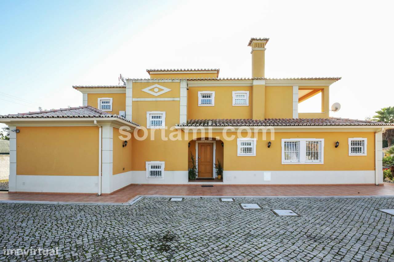 Moradia Isolada T5 2 Venda Em Quarteira Loule