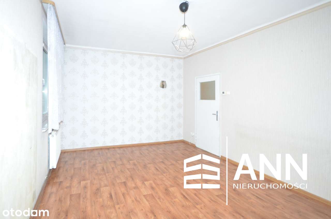 Rozkładowe mieszkanie z garażem w Piekarach Śląskich-0