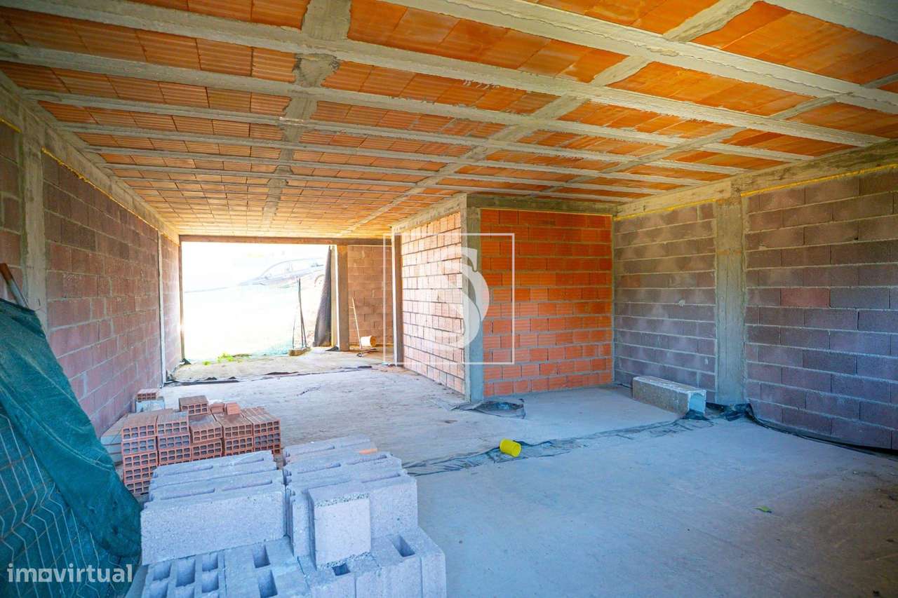 Moradia T3 por terminar | Elevado potencial de investimento-20