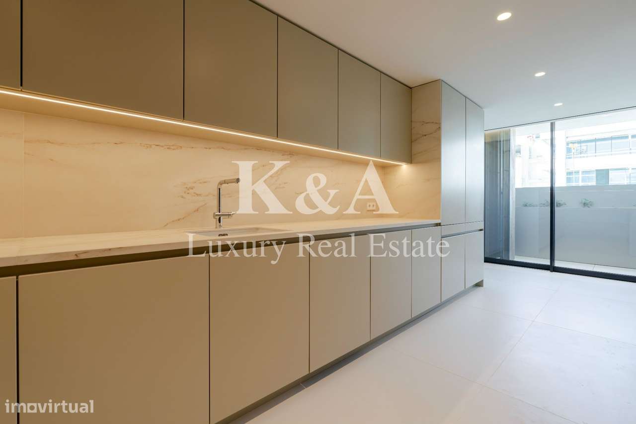 Penthouse T4+1 na Foz com piscina e Vista Mar-12