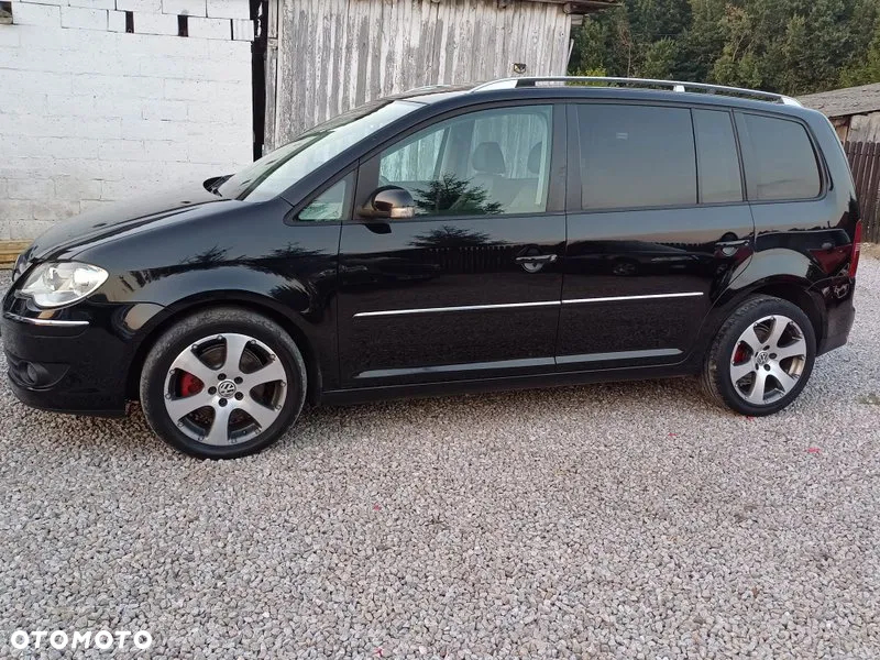 Volkswagen Touran 2.0 TDI DPF DSG Highline - 2