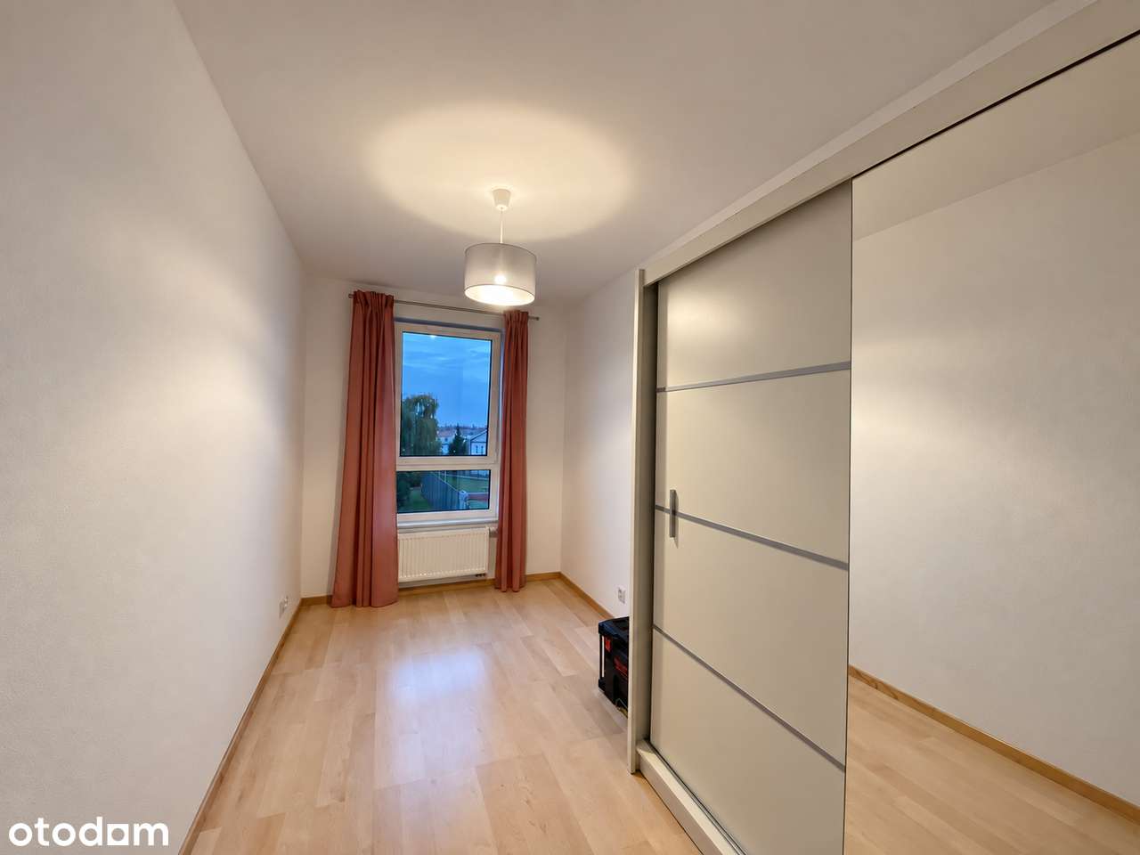 Nowoczesne mieszkanie 51 m² z balkonem i dwoma miejscami postojowymi-6