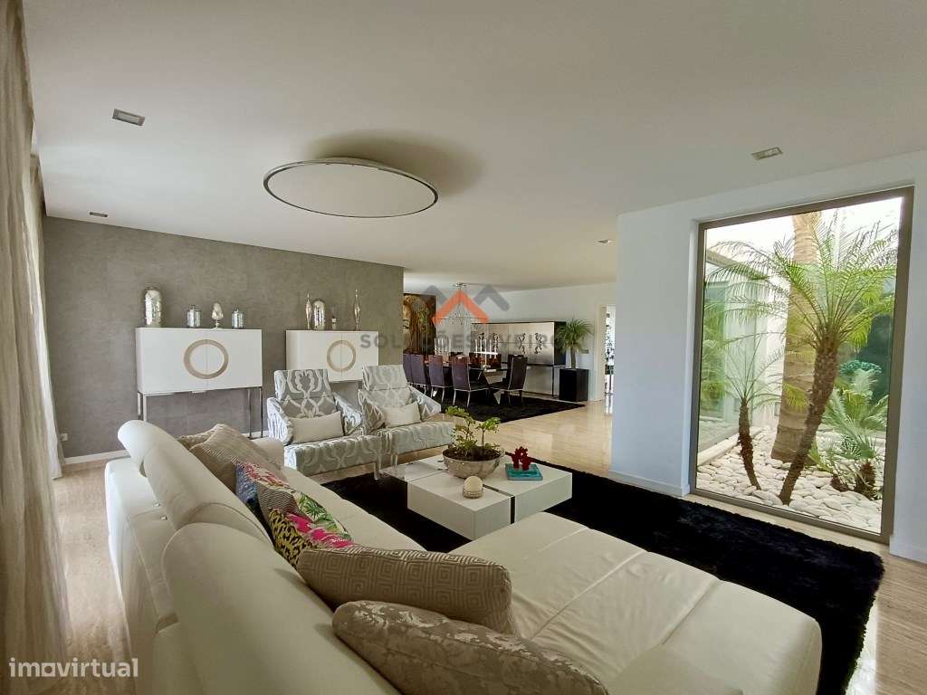 Moradia Contemporânea de Luxo com jardins tropicais e Design Exclus...-21