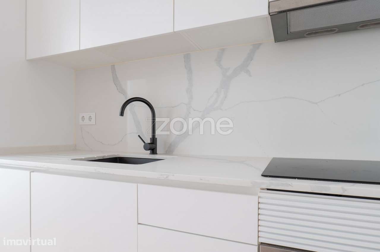 Apartamento T1+1 Baixa da Banheira-33