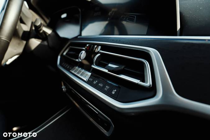 BMW X7 M50i sport - 19