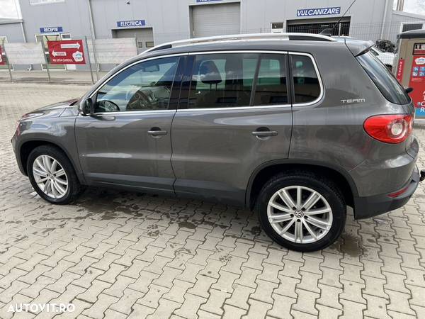 Volkswagen Tiguan 2.0 TDI DPF 4Motion DSG Team - 8