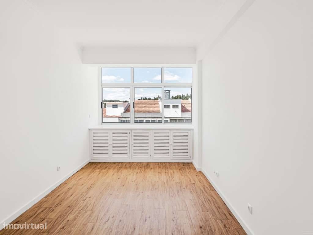 Apartamento T2, renovado, Vista Rio e muita luz, Rua do Borja - Est... - Grande imagem: 5/20