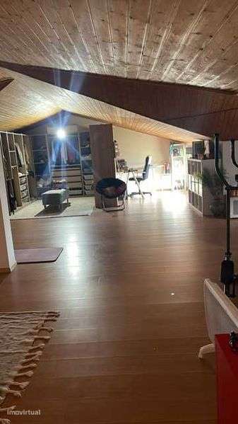 Moradia T3, ginasio, piscina aquecida, forno e churrasqueira - Grande imagem: 4/12