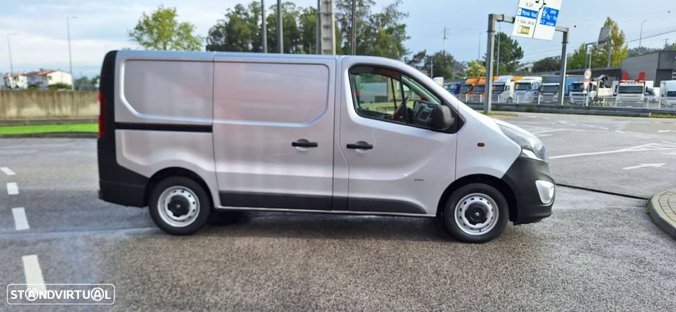 Opel Vivaro 1.6dci 125cv 3lugares - 3