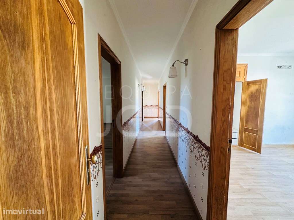 Moradia T5 com Garagem e Terreno Amplo - Quinta do Pinheirinho, San...-8