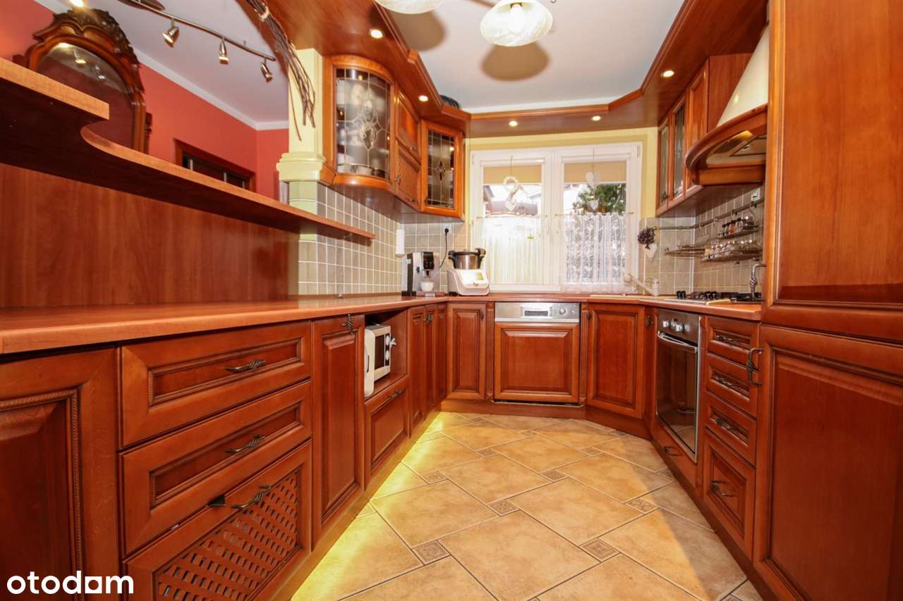 5 pokoi, powierzchnia 293,44m2, os. Słowińskie, garaż,-8