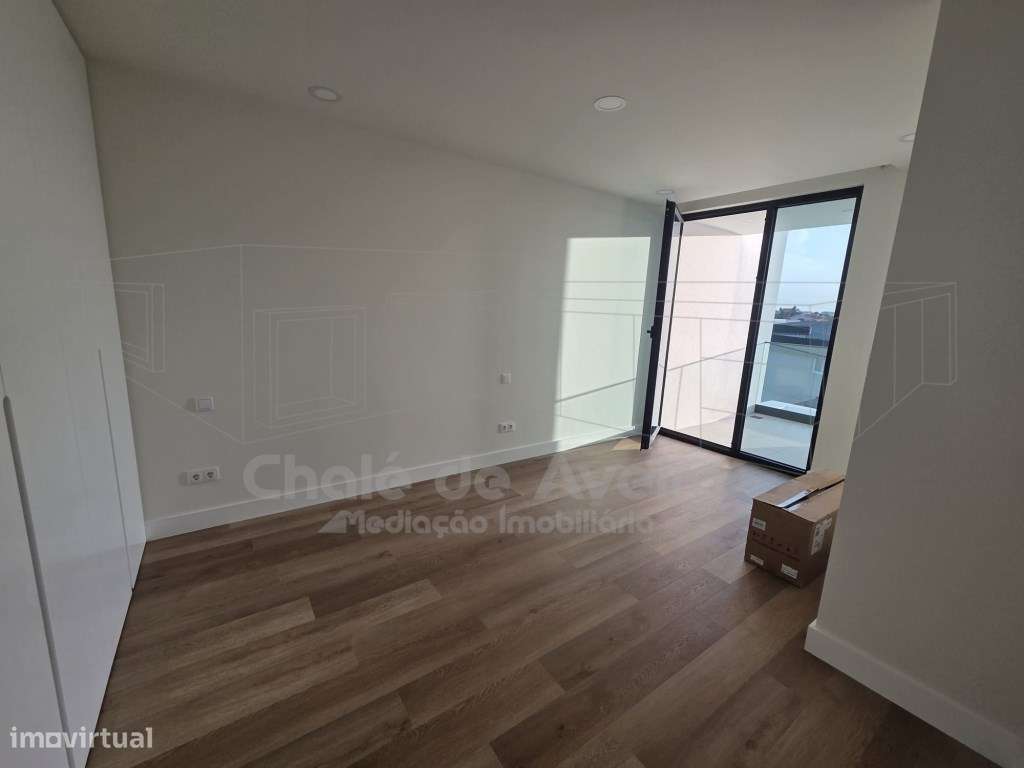 Moradia unifamiliar geminada T3, de 2 pisos, com garagem, anexos e ...-19