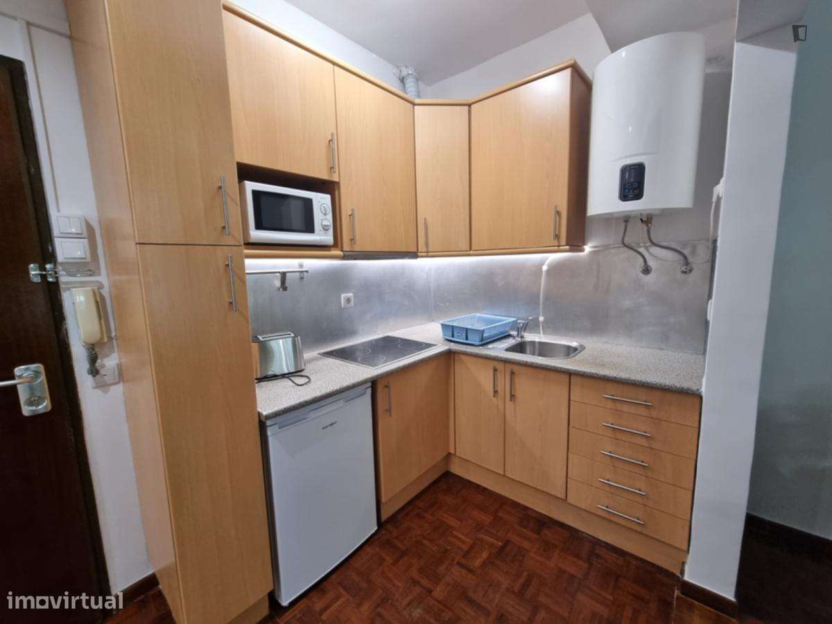 Apartamento com 1 quartos - localizado em Entrecampos Lisbon - Grande imagem: 2/15