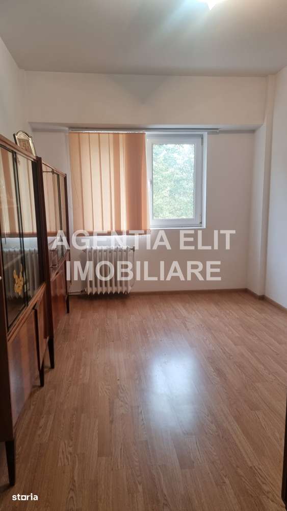 Apartament 3 camere, zona Parcului Mihai Eminescu - Imagine principală: 4/13