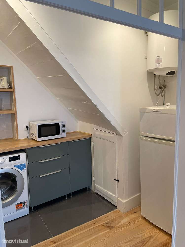 Excelente apartamento T1 localizado em zona histórica - Grande imagem: 2/12