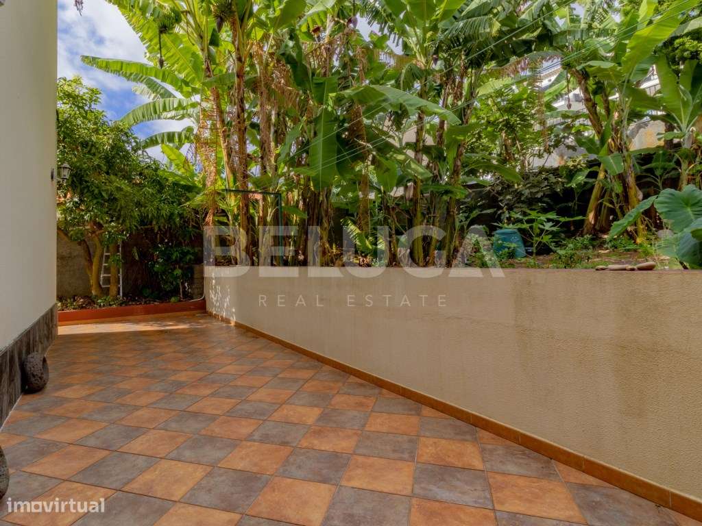 MORADIA T4 COM QUINTAL || URBANIZAÇÃO 'QUINTA DO FAIAL' (FUNCHAL)-52