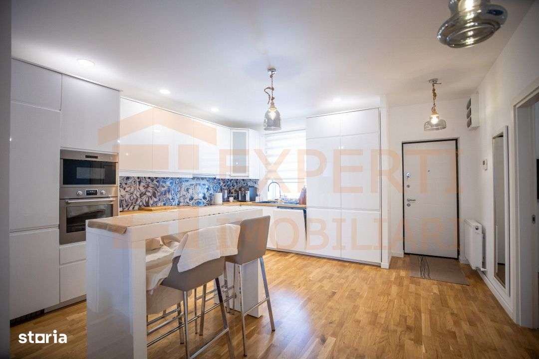 O poveste cu vedere la mare – doar pentru tine! - Imagine principală: 2/19