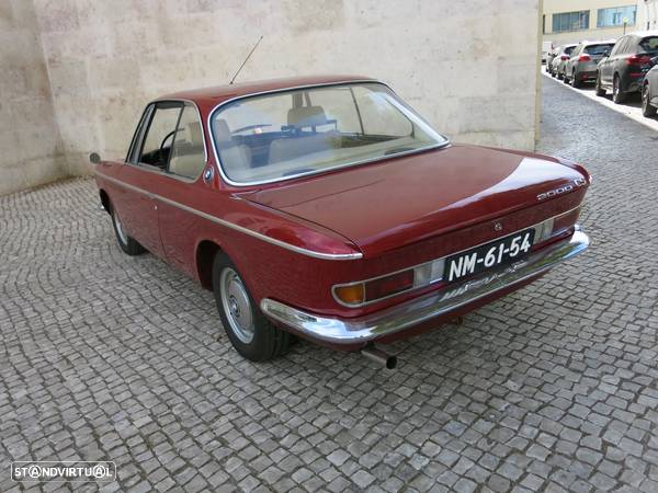 BMW 2000 CS - 4