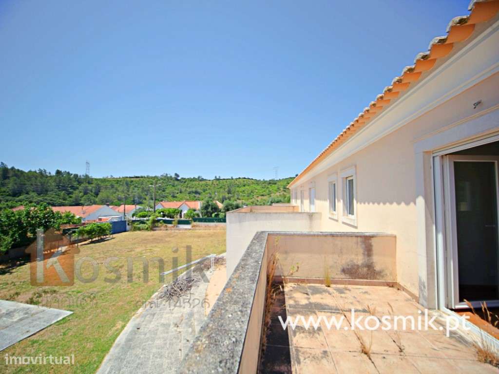 Moradia bifamiliar de Luxo para recuperar V5 + V5 :: Bucelas - Lour...-18