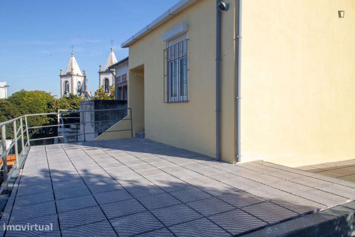 Quarto - localizado em Paranhos Porto - Grande imagem: 5/6