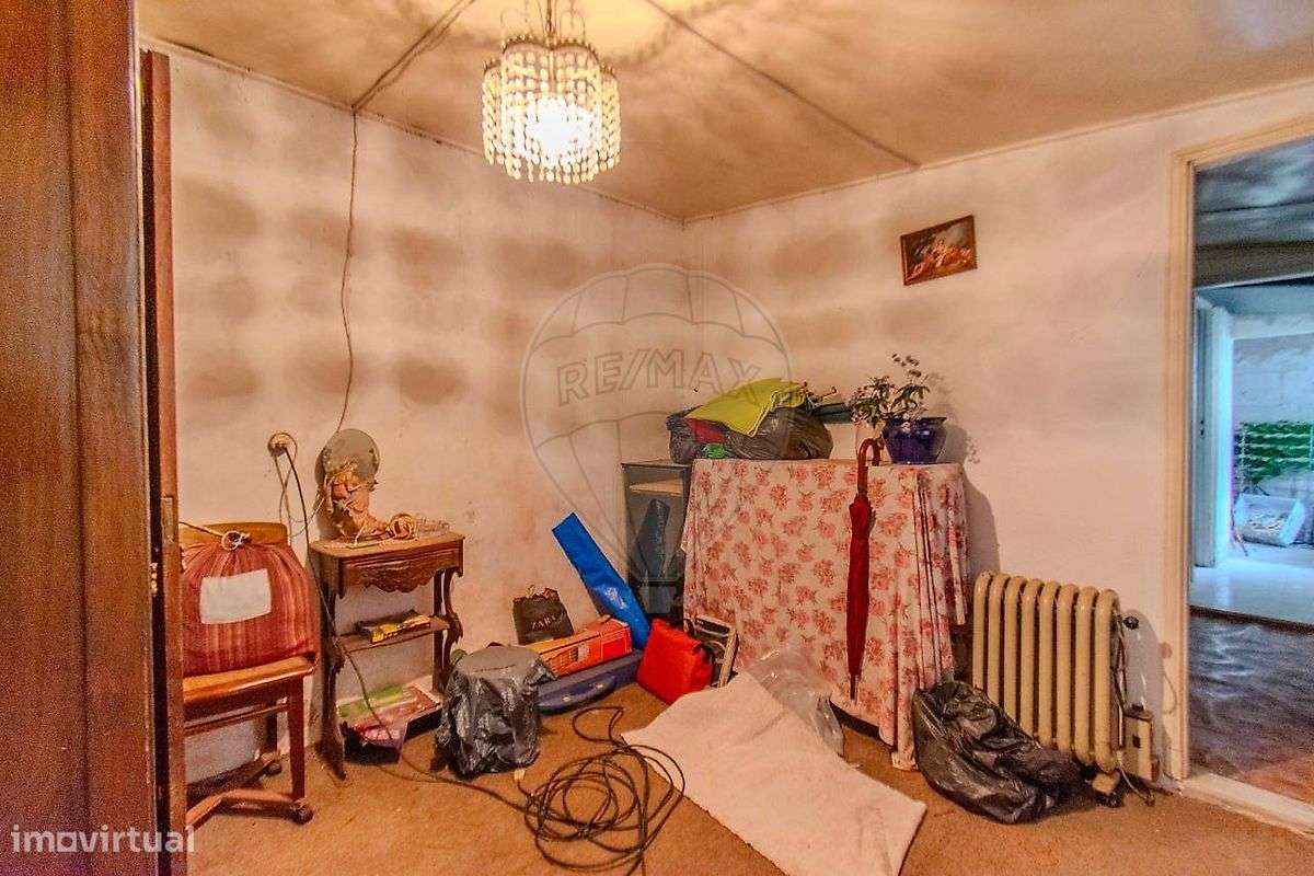 Moradia T2 para venda-5