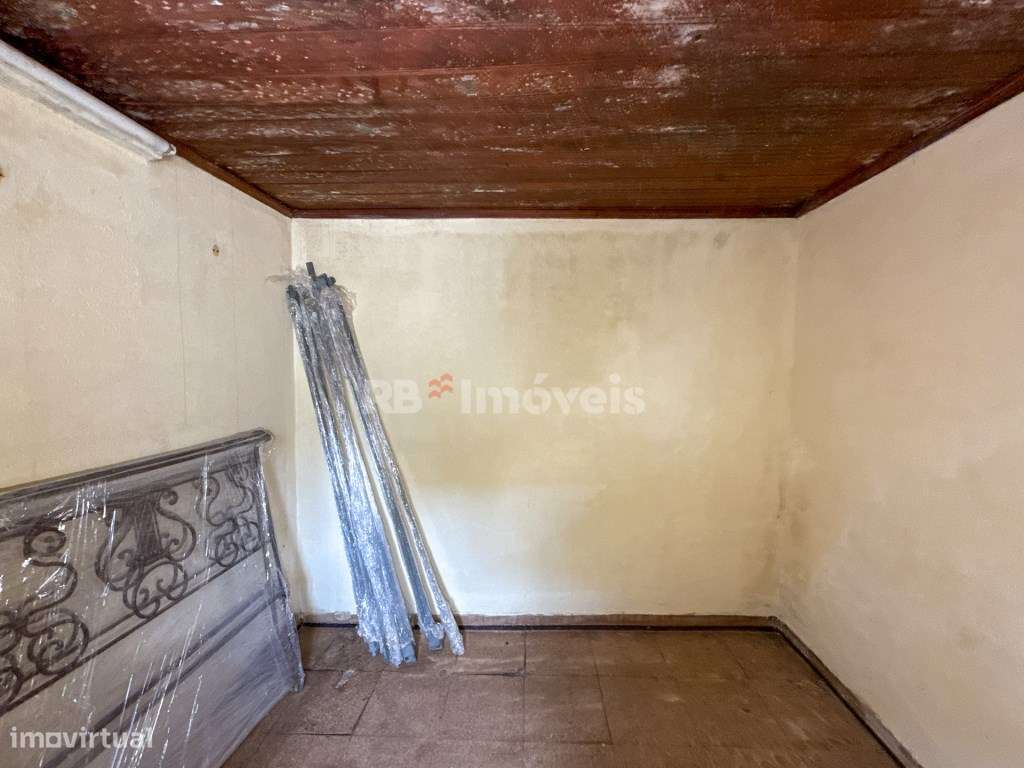 2 Moradias p/ Recuperar c/ Terreno - em Chãos, Ferreira do Zêzere-28