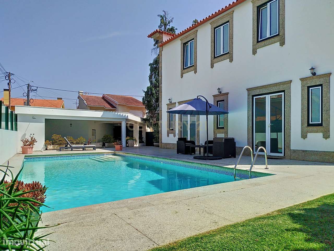 Moradia individual com 4 quartos na Meadela - Grande imagem: 3/47