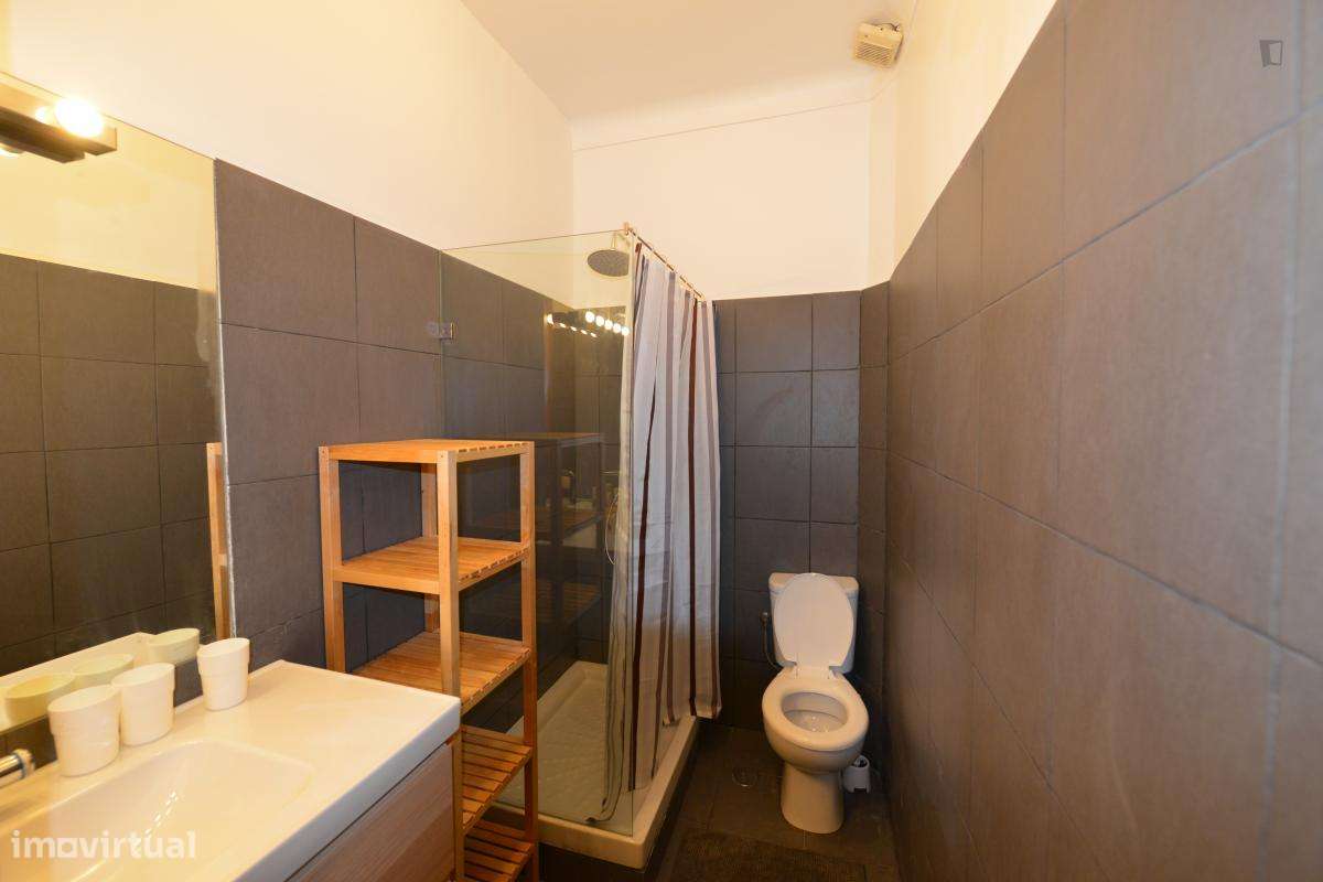 Quarto - localizado em Santa Apolónia Lisbon - Grande imagem: 5/9