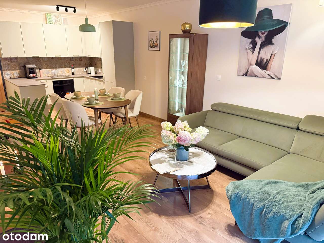 Jedyne mieszkanie - wysoki standard w centrum z miejscem postojowym-3