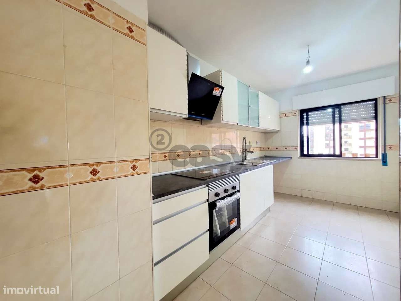 T2 remodelado nas Mercês - Grande imagem: 3/23