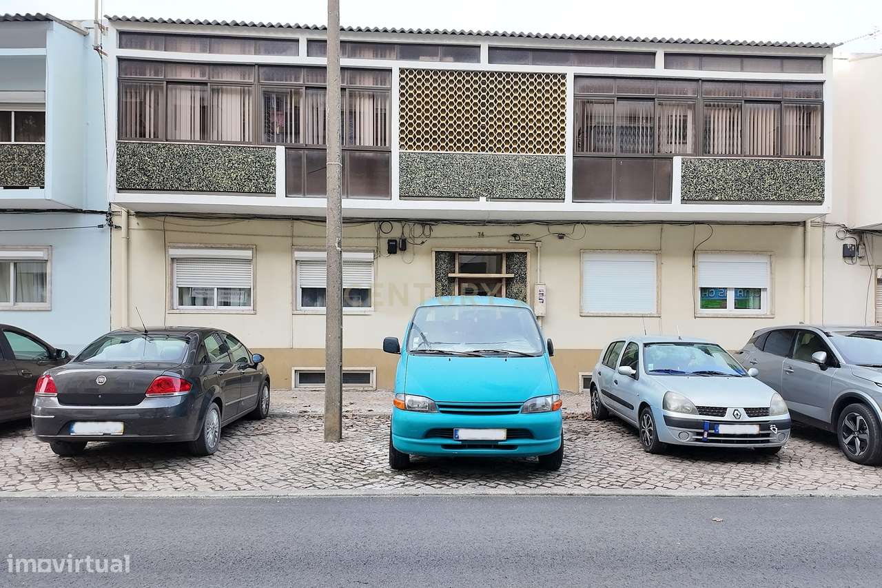 Apartamento T2 com Logradouro – Rua Dr. António Elvas, Feijó-23