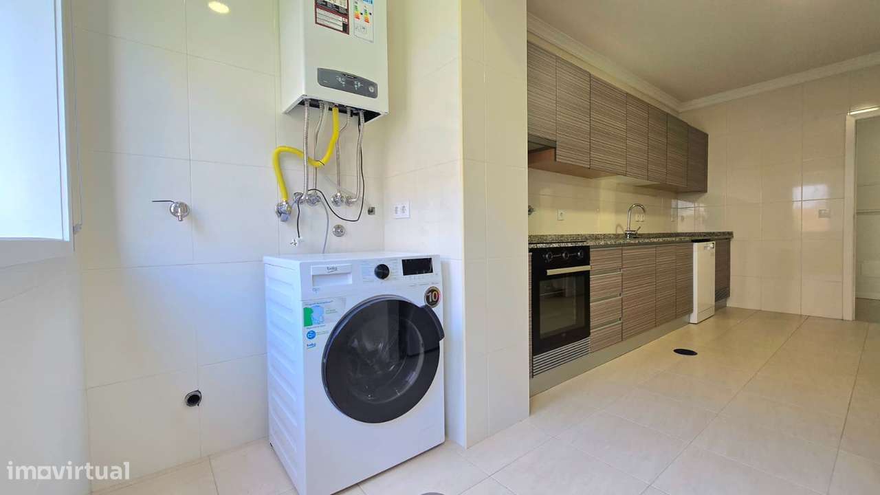 T2 c/ 105m² e lugar de garagem p/ 2 carros - Gandra, Paredes-3
