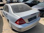 Dezmembrez Mercedes C Class W203 2.2 CDI 646.963 2005 - 2