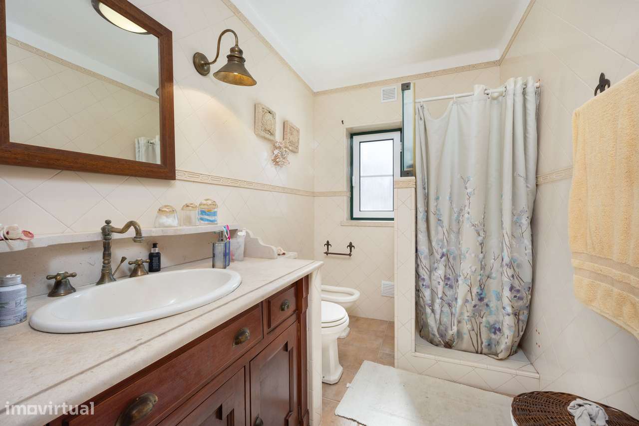 Moradia T2+2 | Piscina e Jardim | Vista Rio Zezêre | Dornes-14