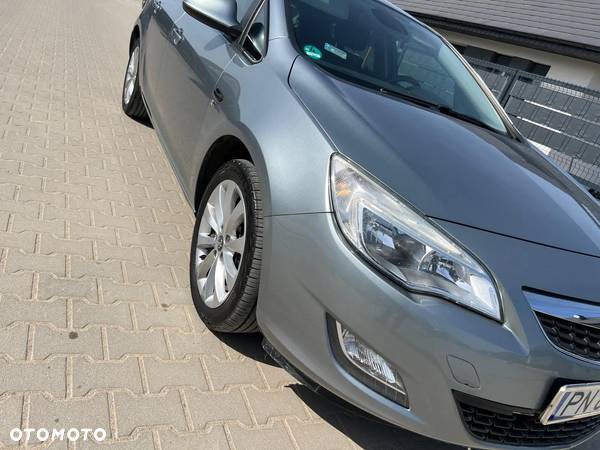 Opel Astra 1.7 CDTI DPF 150 Jahre - 4