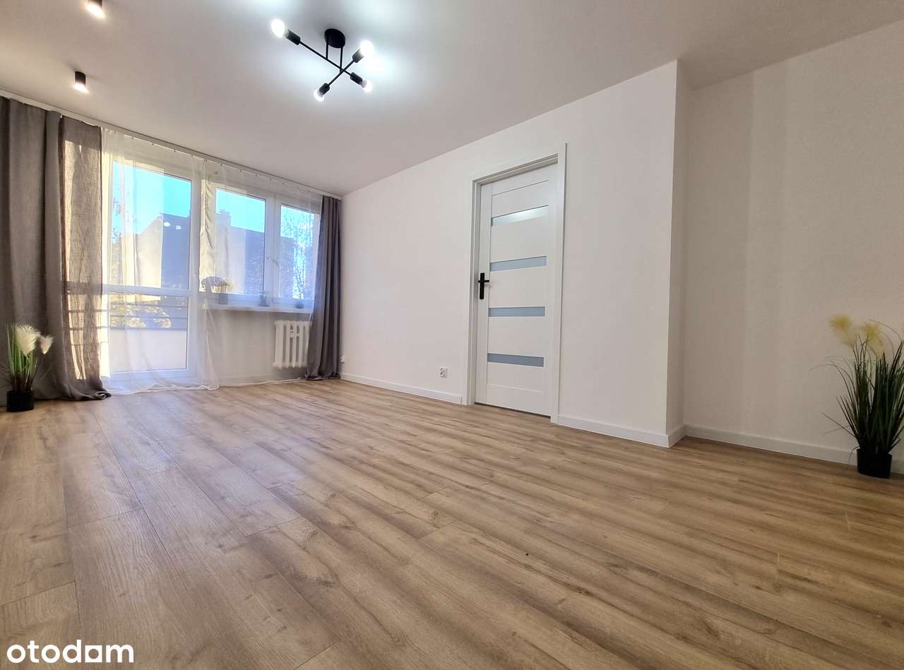 | 1 piętro + Balkon | 3x Pokoje | Po remoncie z nowym AGD |-0