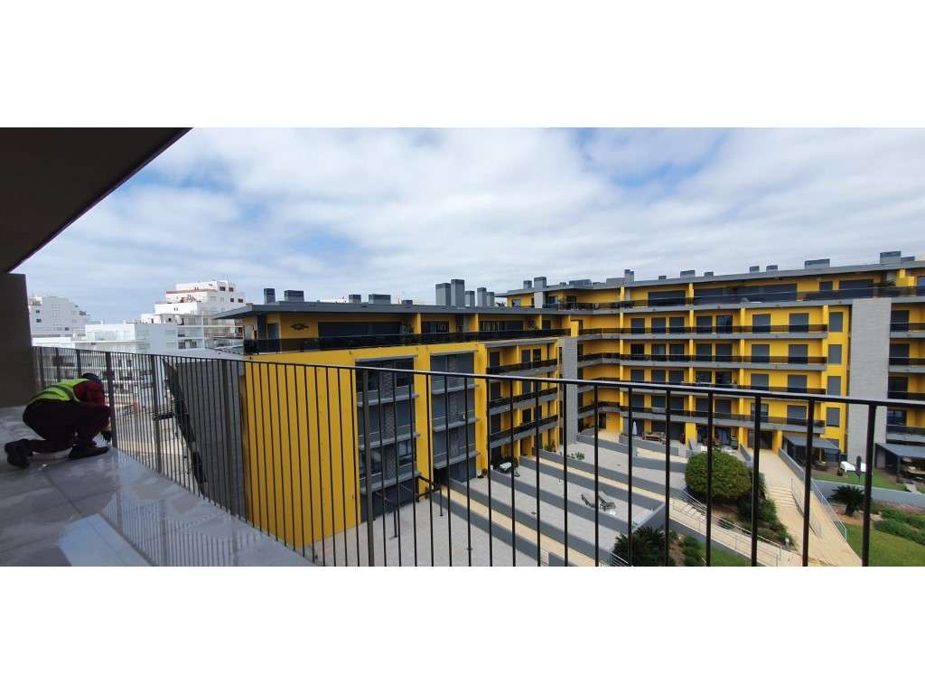 Excelente Apartamento T2, NOVO! Primeira linha do mar, com 2 estaci...-14