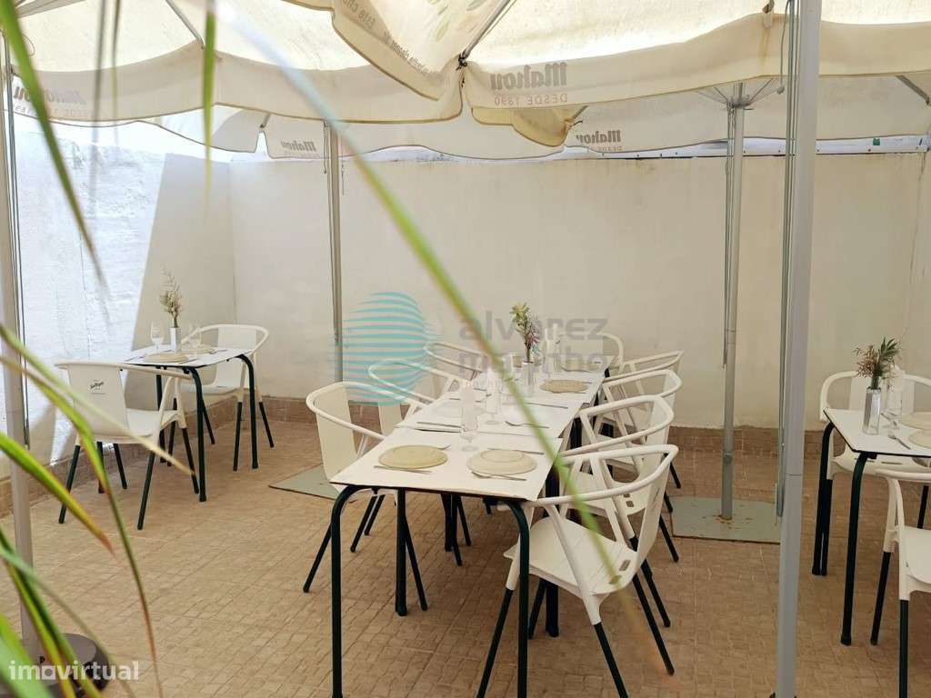 Restaurante totalmente equipado no coração de Santa Cruz - Grande imagem: 5/7