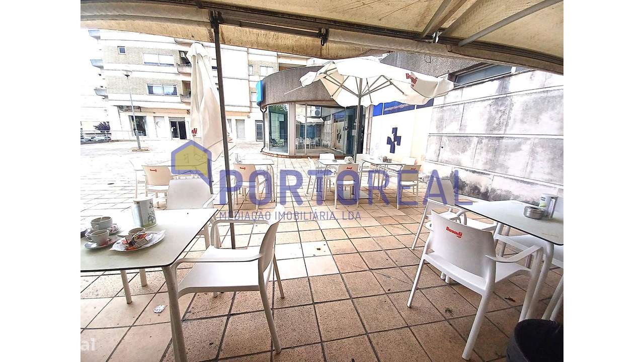 Loja para Venda  Arrendada - Pedrouços-10