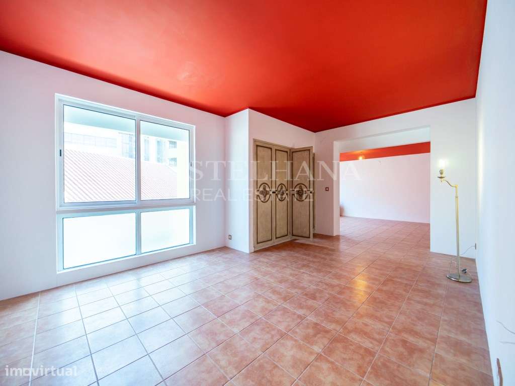 Moradia T5 com jardim, piscina num lote de 1560 m2 no Alto da Barra... - Grande imagem: 5/60