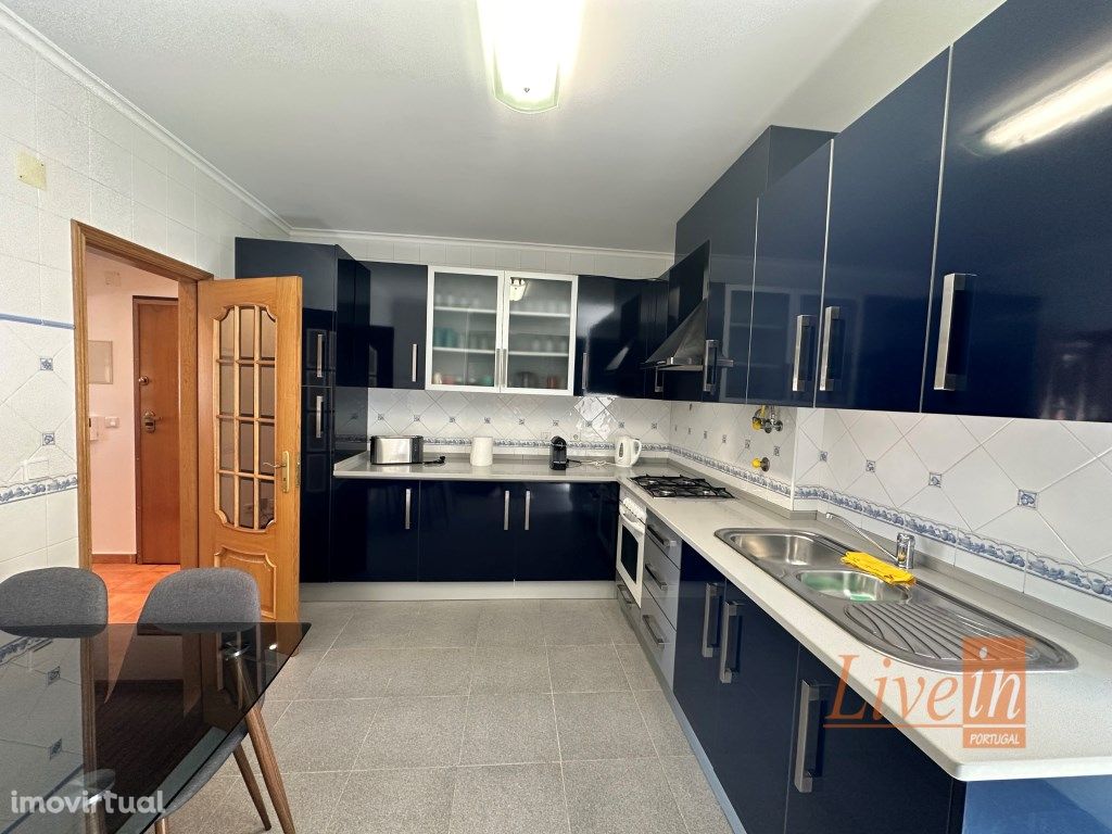 Apartamento T2 no Centro da Igreja Nova Junto a Mafra