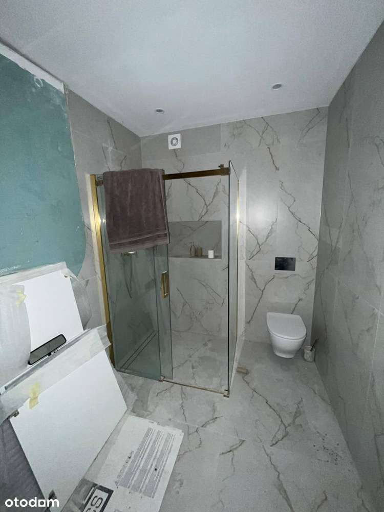 Dom z warsztatem samochodowym w Karninie.-7