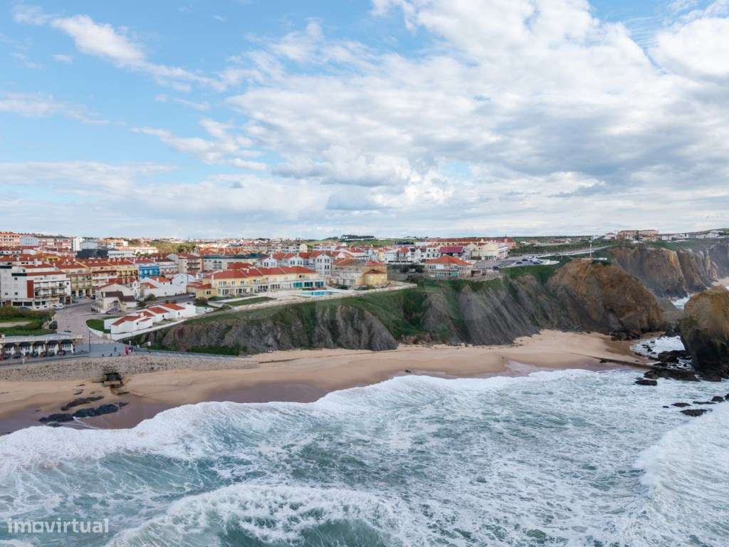 Moradia T2 com piscina e vista mar para venda em Santa Cruz.-38