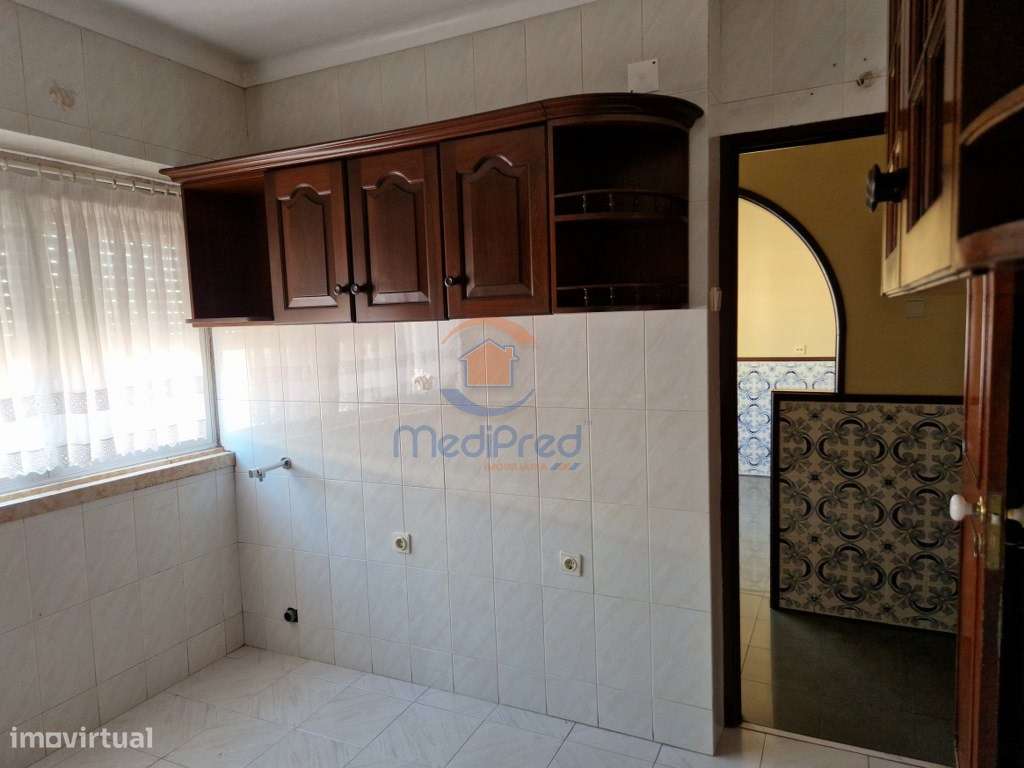 Apartamento T2 remodelado - Pontinha - Grande imagem: 4/26