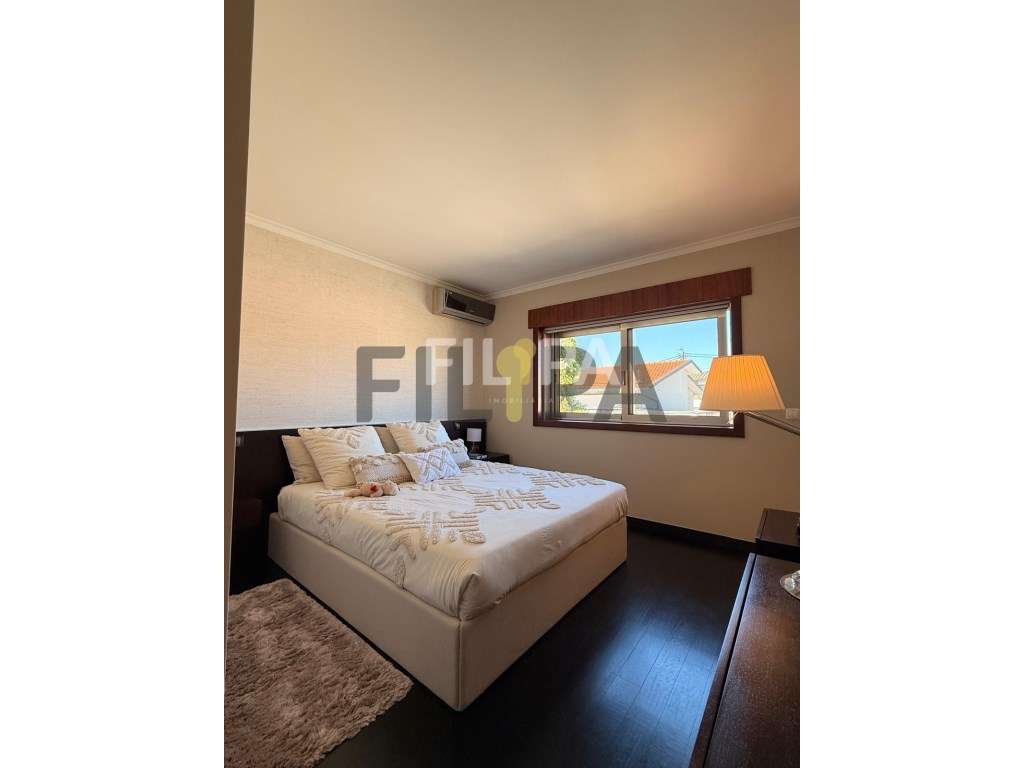 Moradia T5 na Maia com Jardim, Conforto e Excelentes Equipamentos 5...-19