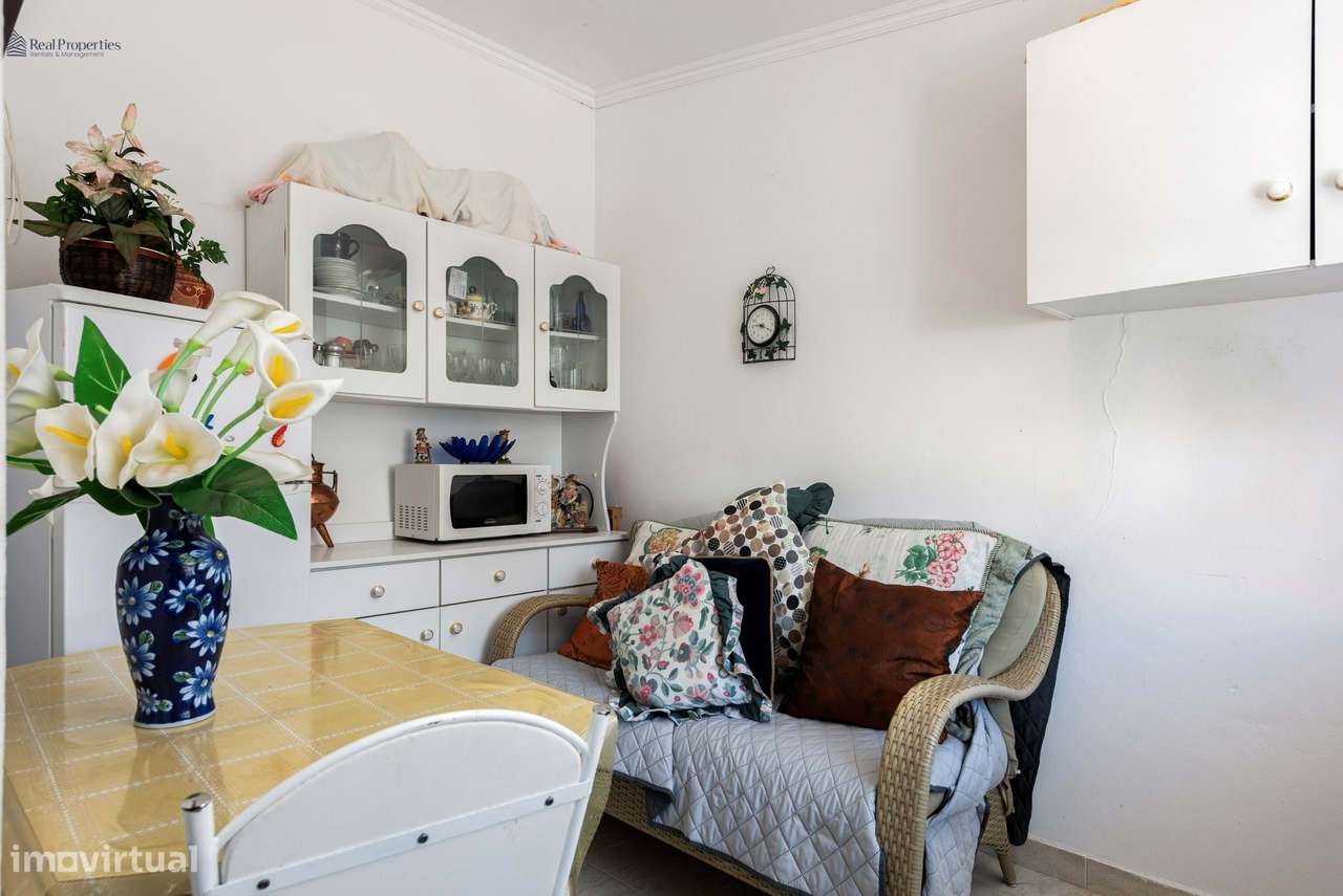 Encanto Algarvio – Moradia Térrea Isolada com Piscina e Jardim-30