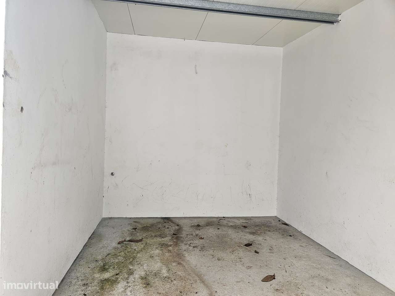 Moradia V5 com 10 Boxes para Cavalos no Coração da Golegã-26