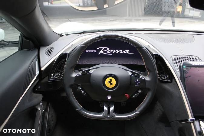 Ferrari Roma - 17