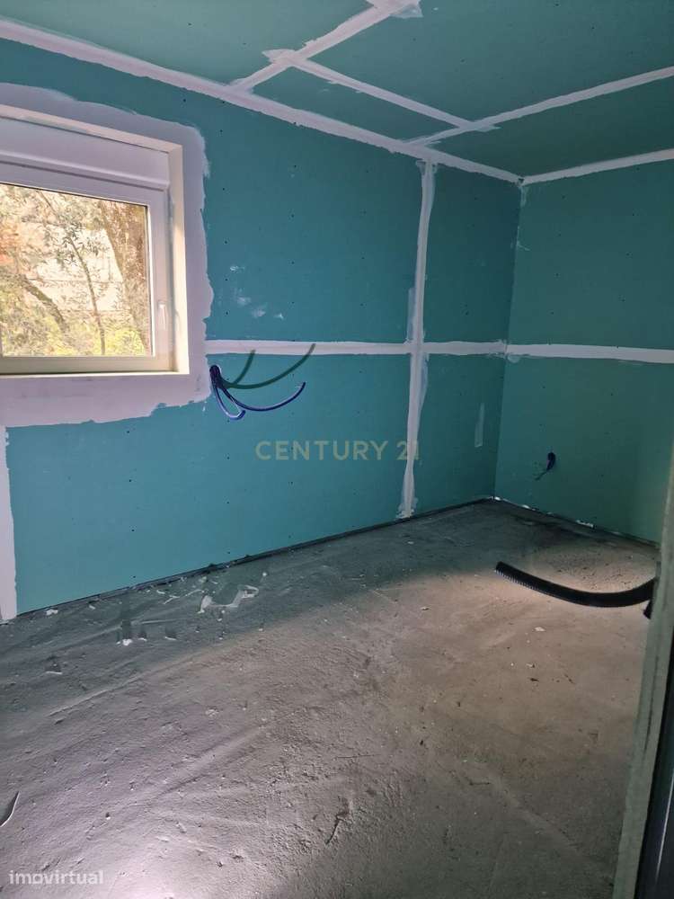 Casa Moderna em Coutos de Viseu com Vista Panorâmica-4