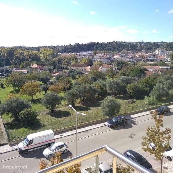 Excelente T2 com garagem!-14